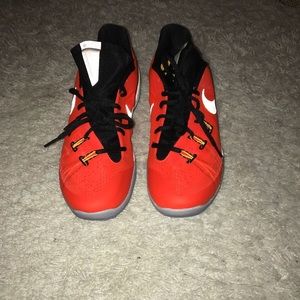 Nike Hyperchase PRM Size 12 Crinsom Red